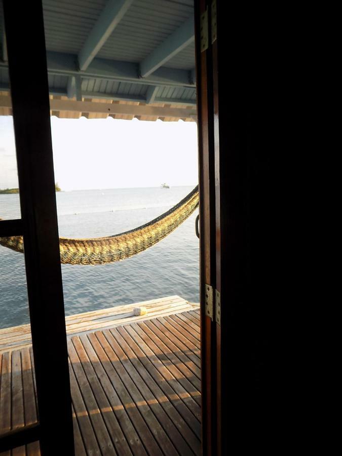Mango Creek Lodge Port Royal Екстер'єр фото
