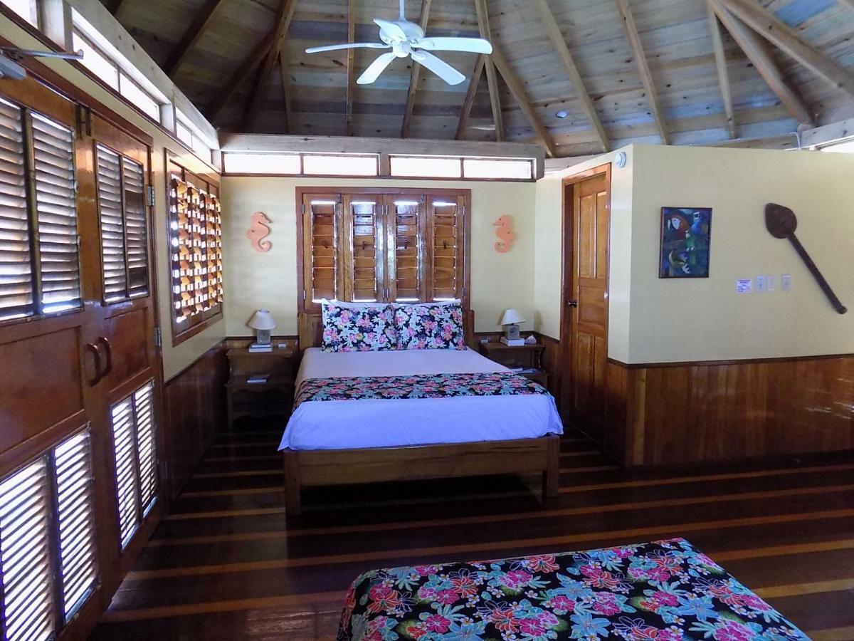 Mango Creek Lodge Port Royal Екстер'єр фото