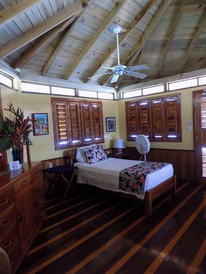 Mango Creek Lodge Port Royal Екстер'єр фото