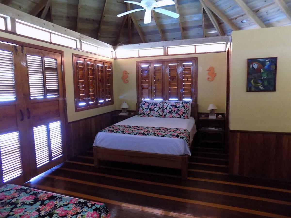 Mango Creek Lodge Port Royal Екстер'єр фото