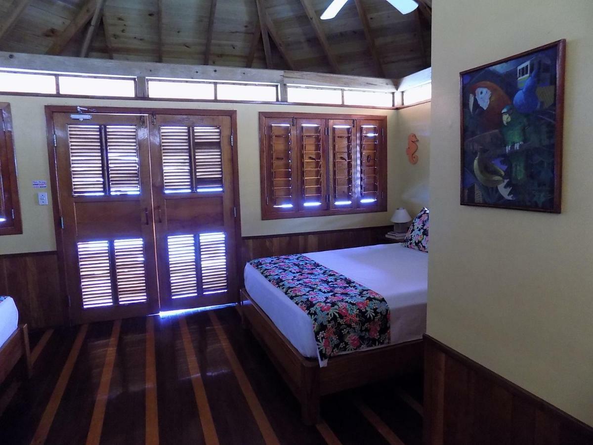 Mango Creek Lodge Port Royal Екстер'єр фото